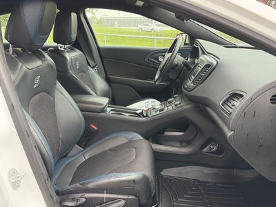 2016 Chrysler 200 S