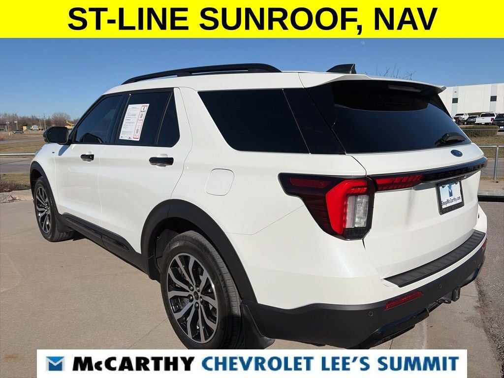 2025 Ford Explorer ST-Line