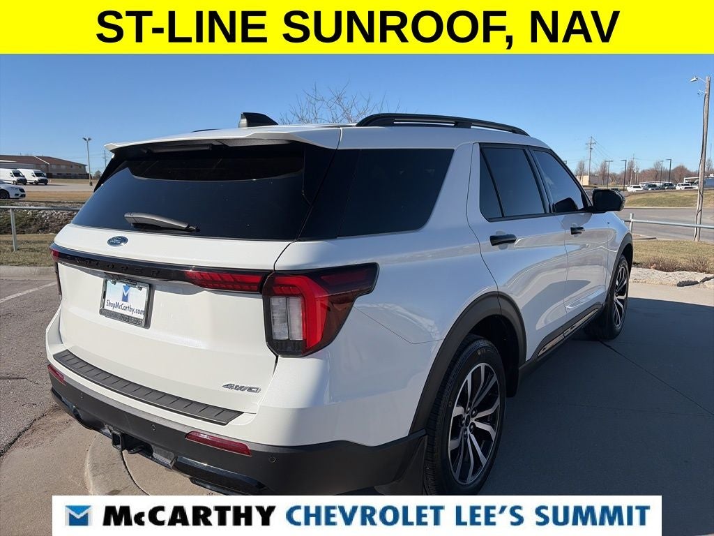 2025 Ford Explorer ST-Line