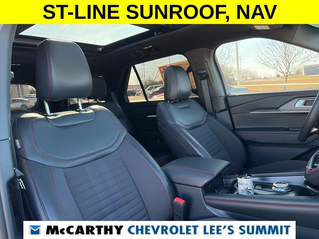 2025 Ford Explorer ST-Line