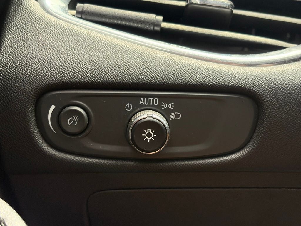 2017 Chevrolet Malibu LT 1LT
