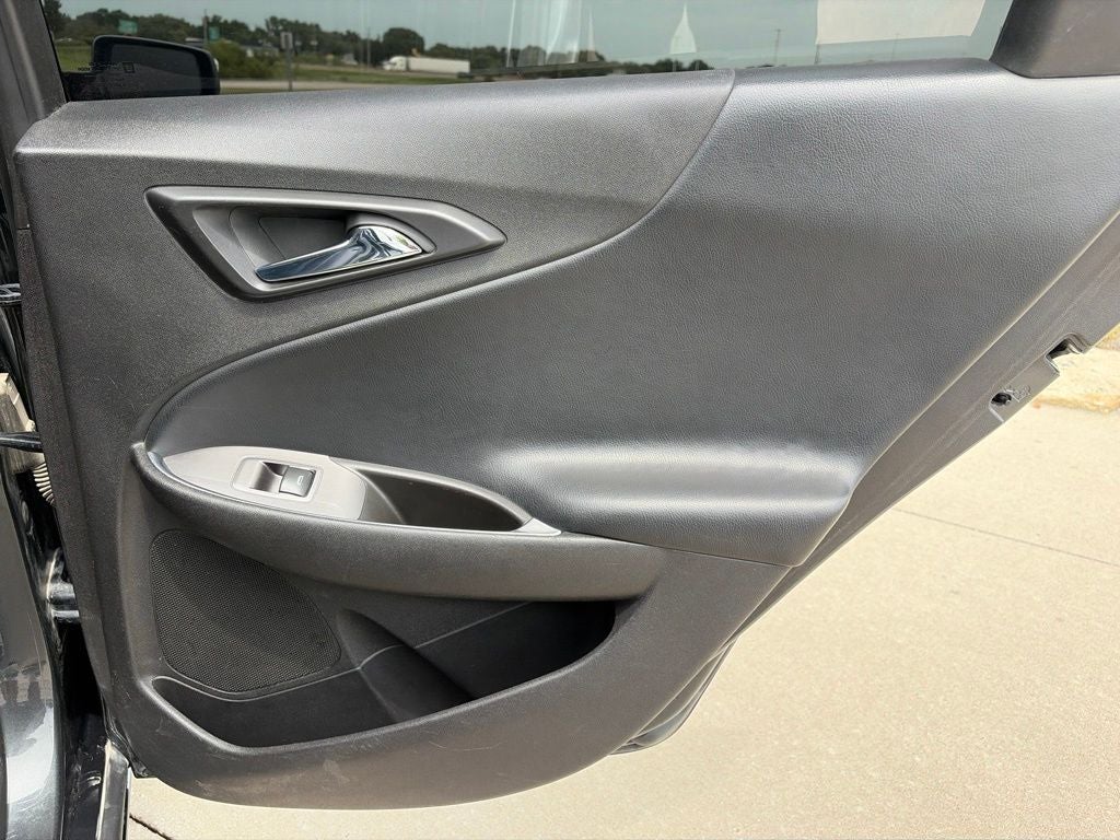 2017 Chevrolet Malibu LT 1LT