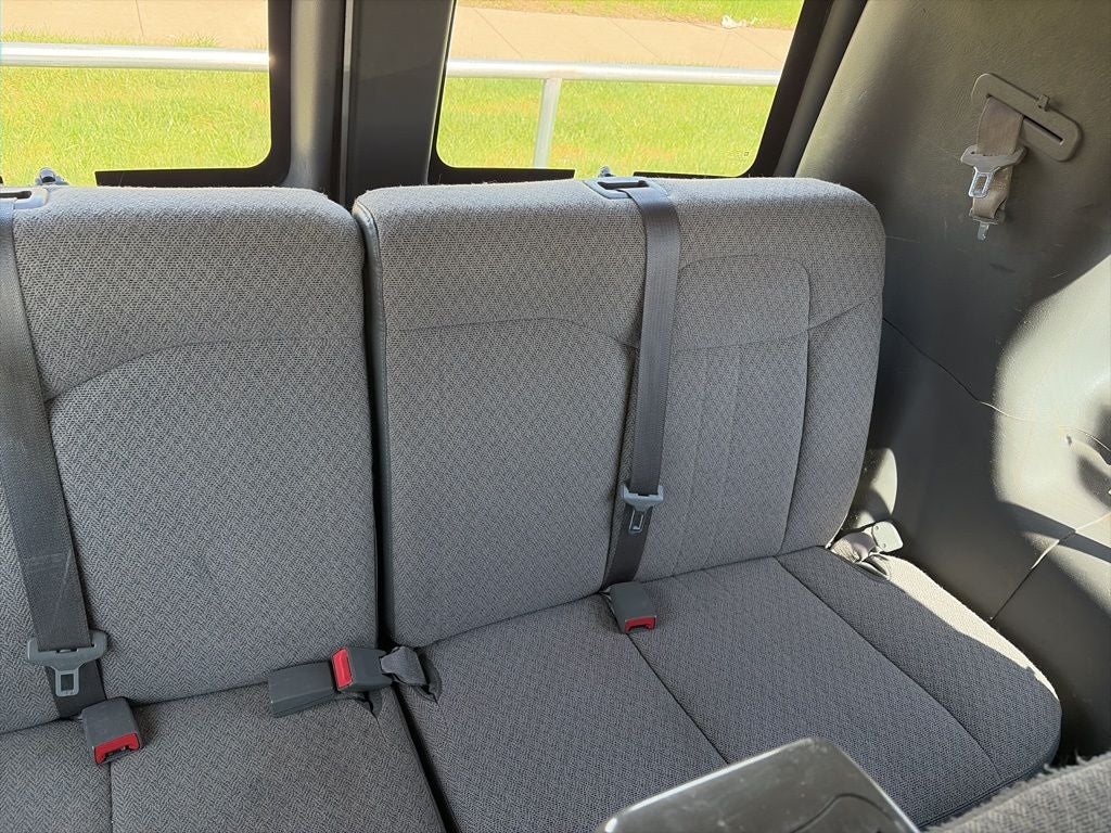2017 Chevrolet Express 3500 LT Passenger