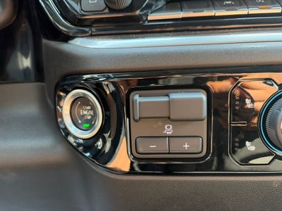 2025 Chevrolet Silverado 1500 LT LT1