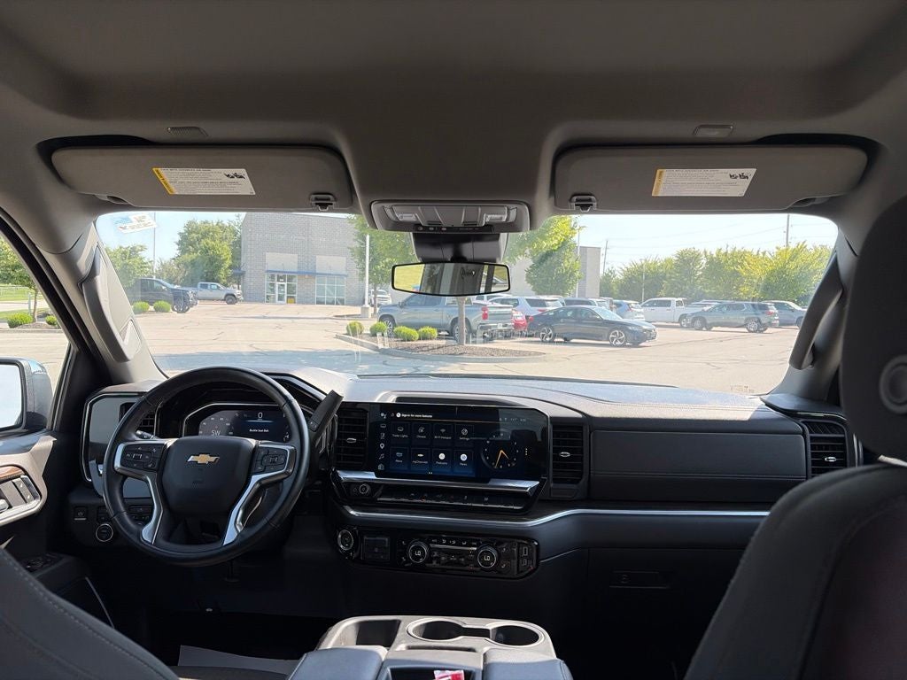 2025 Chevrolet Silverado 1500 LT LT1