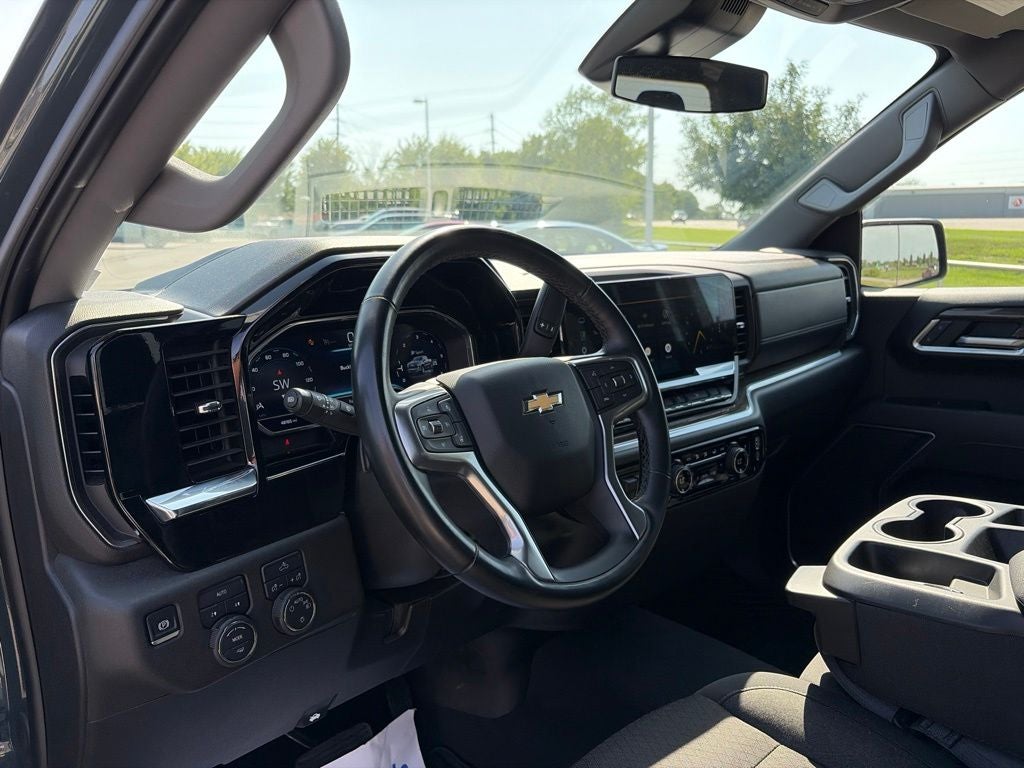 2025 Chevrolet Silverado 1500 LT LT1