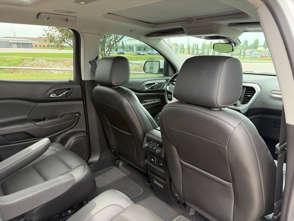 2017 GMC Acadia SLT-1