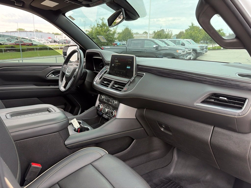 2022 GMC Yukon SLT