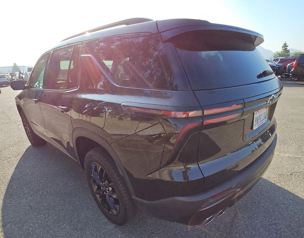 2024 Chevrolet Traverse LT