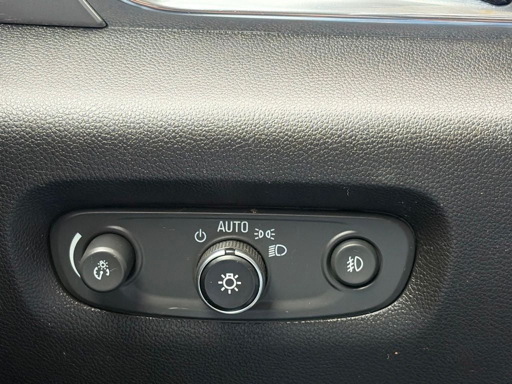 2018 Chevrolet Traverse LT Cloth w/1LT