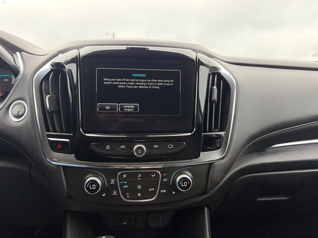2018 Chevrolet Traverse LT Cloth w/1LT