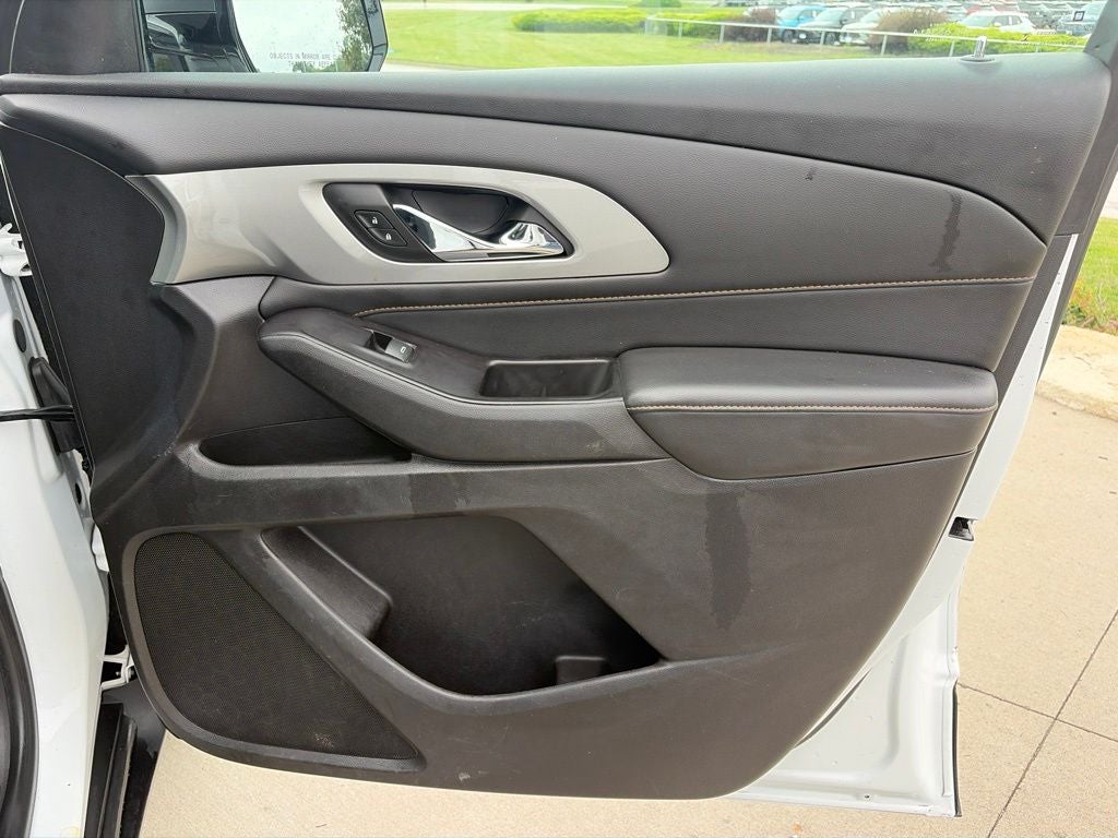 2018 Chevrolet Traverse LT Cloth w/1LT