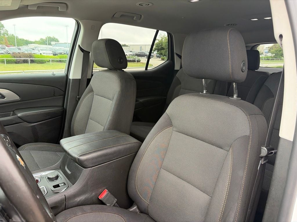 2018 Chevrolet Traverse LT Cloth w/1LT