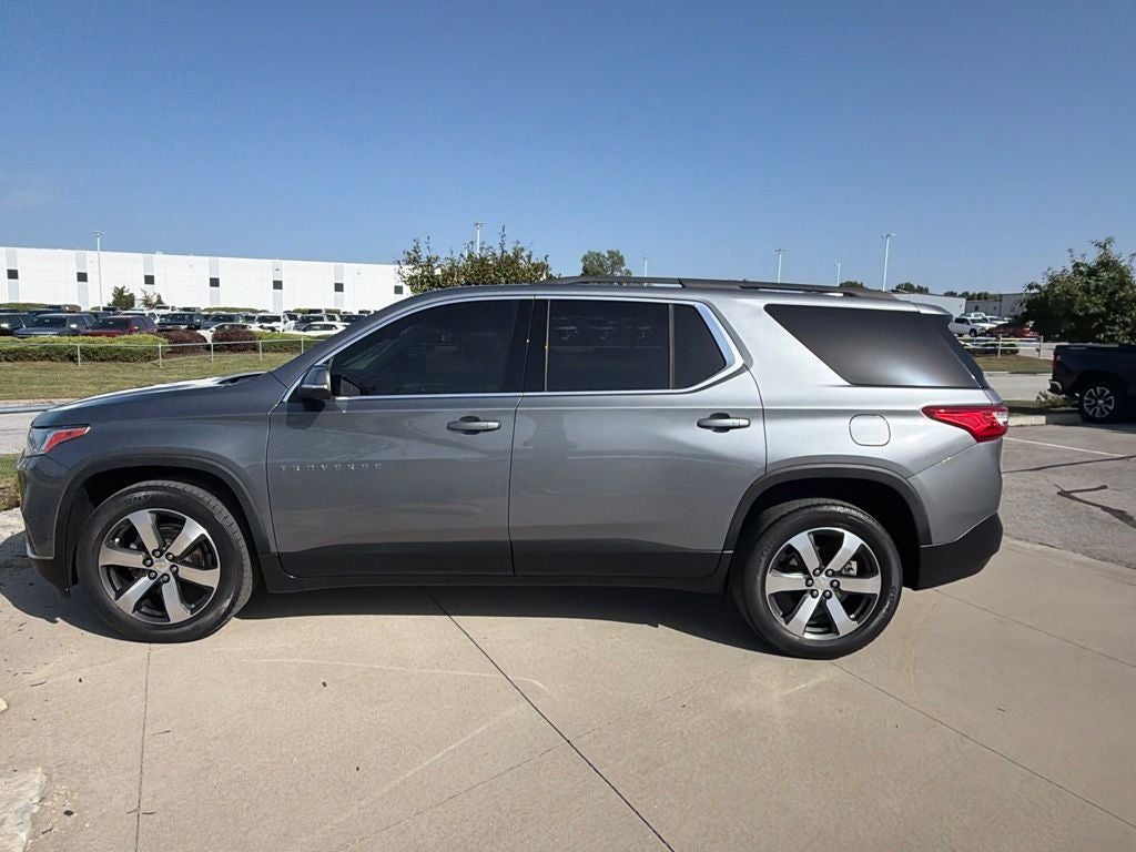 2021 Chevrolet Traverse LT Leather