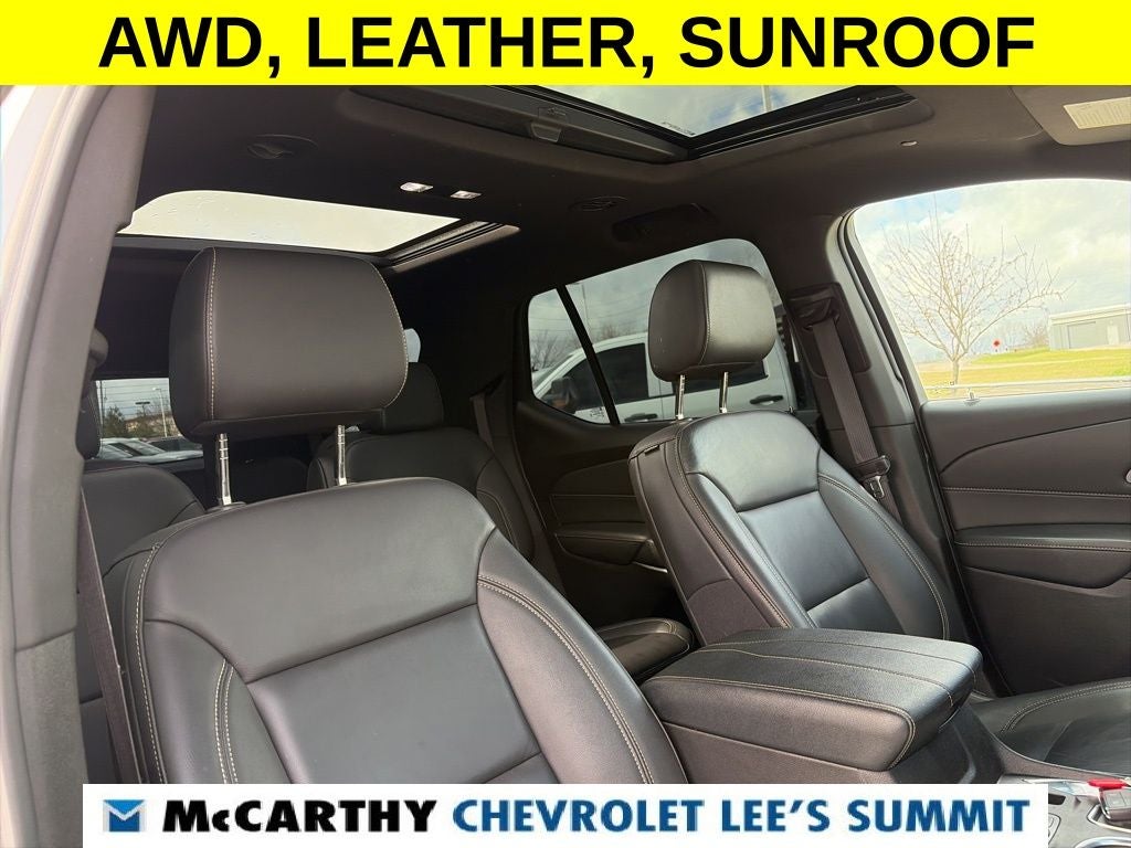 2022 Chevrolet Traverse LT Leather
