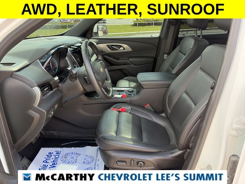 2022 Chevrolet Traverse LT Leather