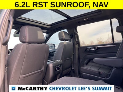 2025 Chevrolet Suburban RST