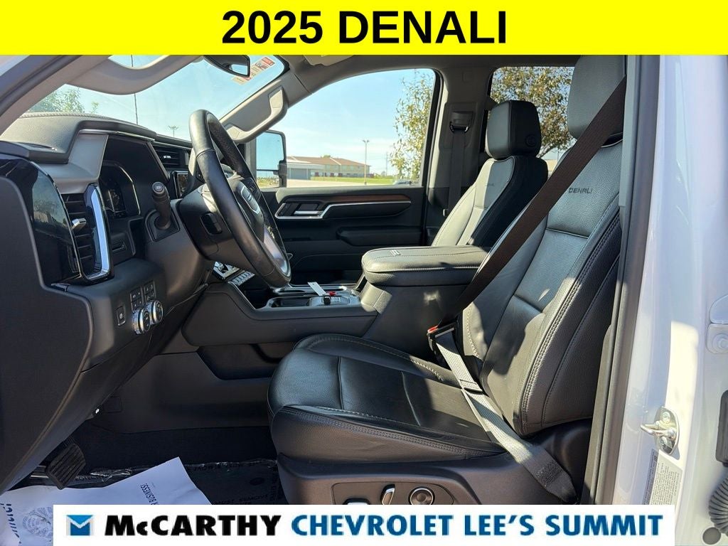 2025 GMC Sierra 3500HD Denali