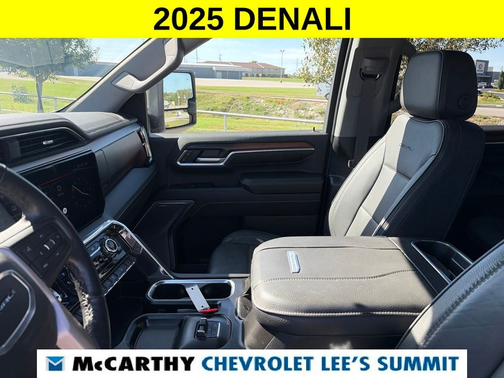 2025 GMC Sierra 3500HD Denali