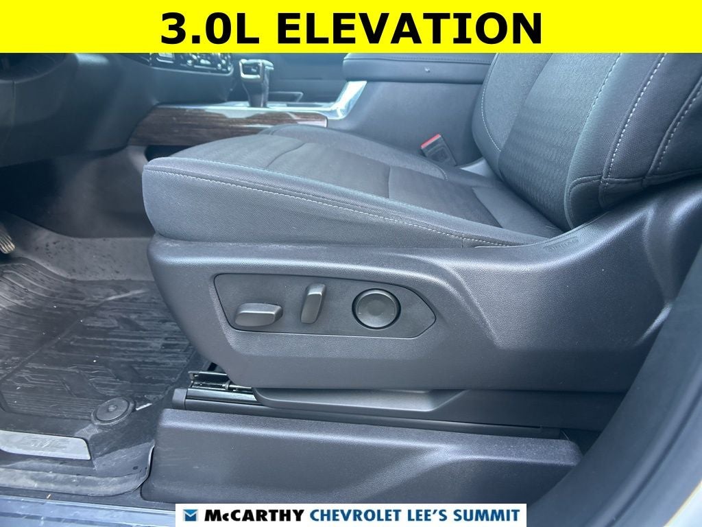 2025 GMC Sierra 1500 Elevation