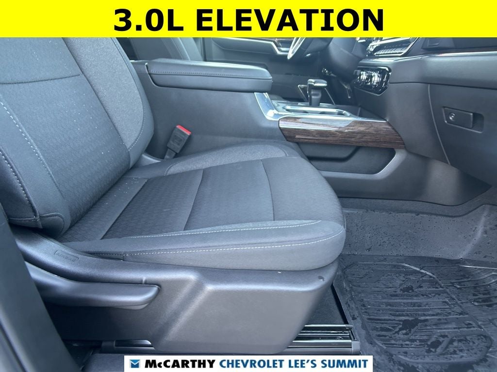 2025 GMC Sierra 1500 Elevation