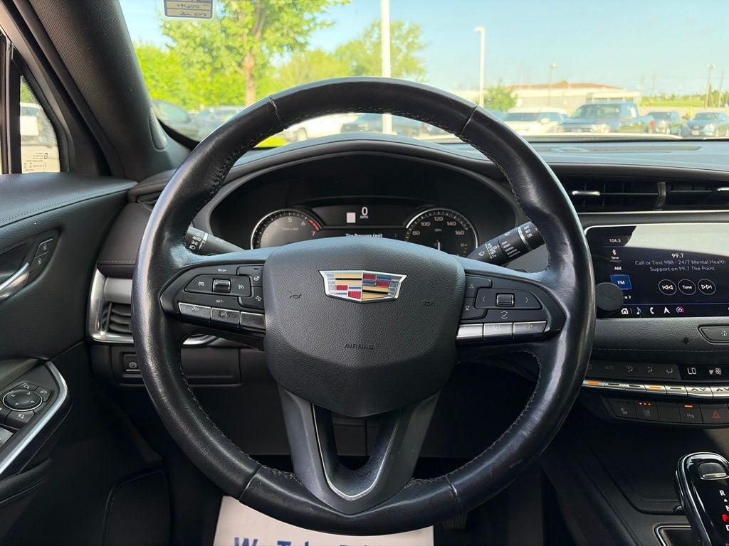 2020 Cadillac XT4 Premium Luxury