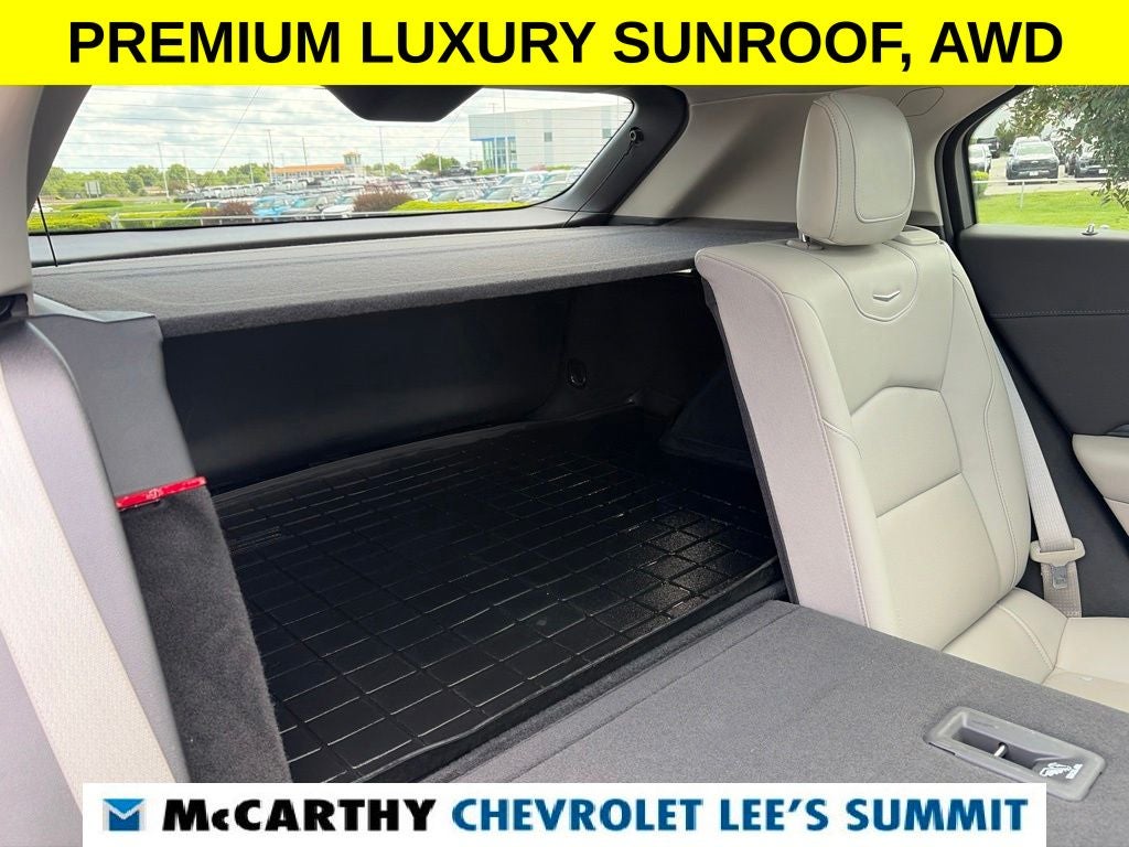 2023 Cadillac XT4 Premium Luxury