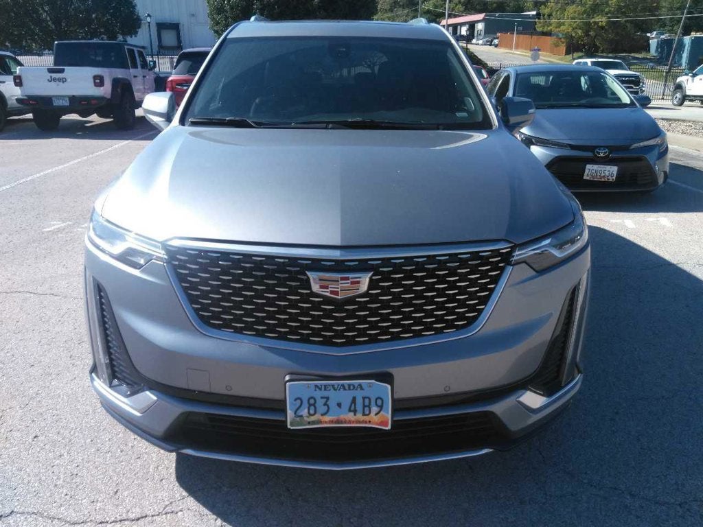 2025 Cadillac XT6 Premium Luxury