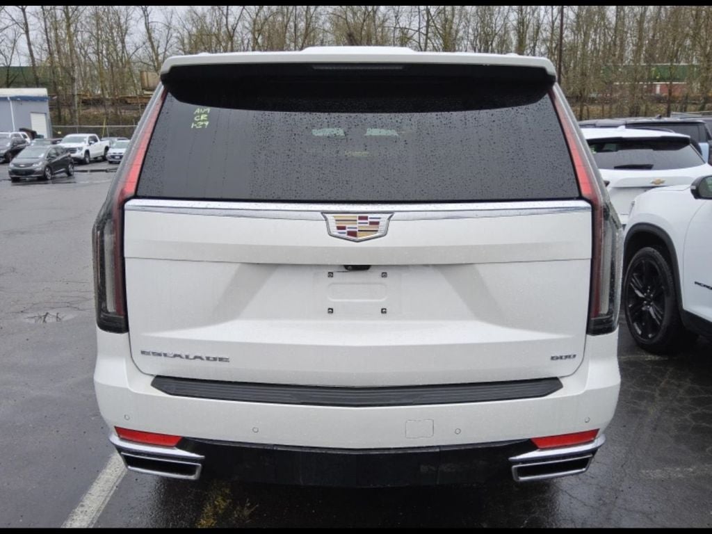 2022 Cadillac Escalade ESV Premium