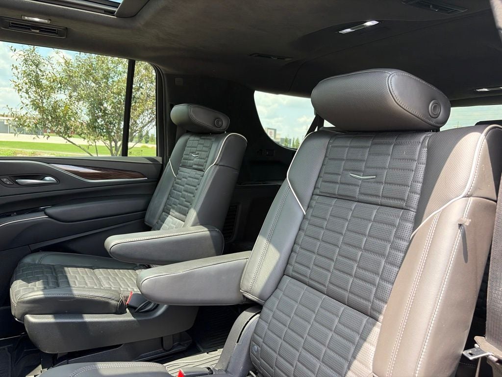 2022 Cadillac Escalade ESV Sport Platinum