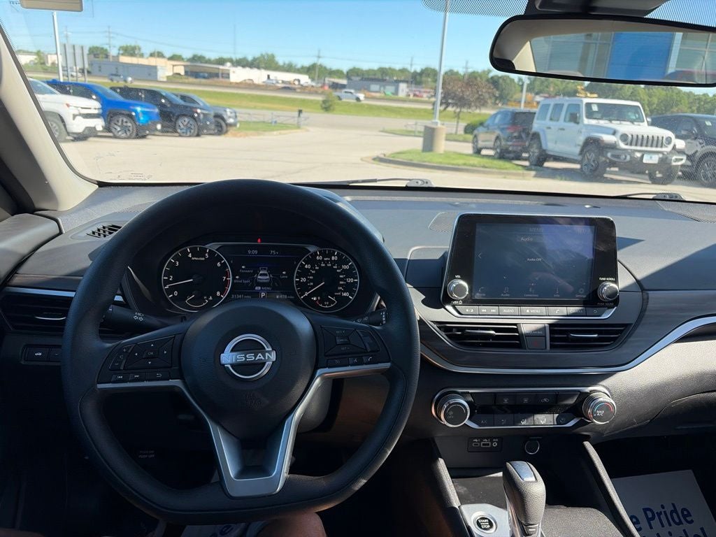 2025 Nissan Altima 2.5 SV