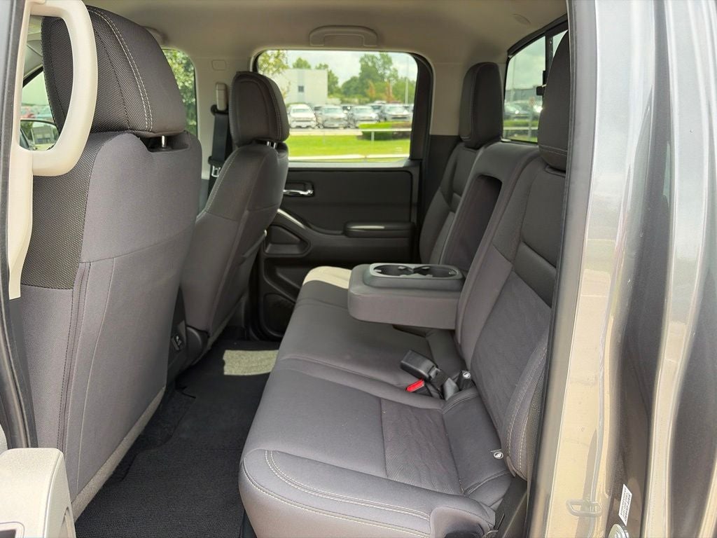 2024 Nissan Frontier SV