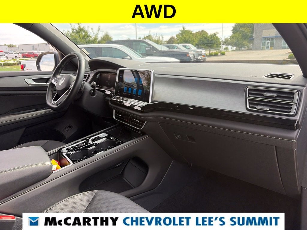 2025 Volkswagen Atlas Cross Sport 2.0T SE w/Technology