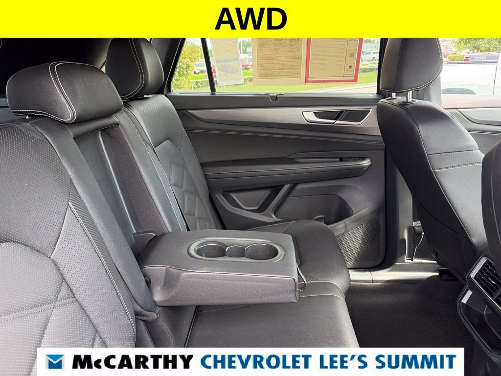 2025 Volkswagen Atlas Cross Sport 2.0T SE w/Technology