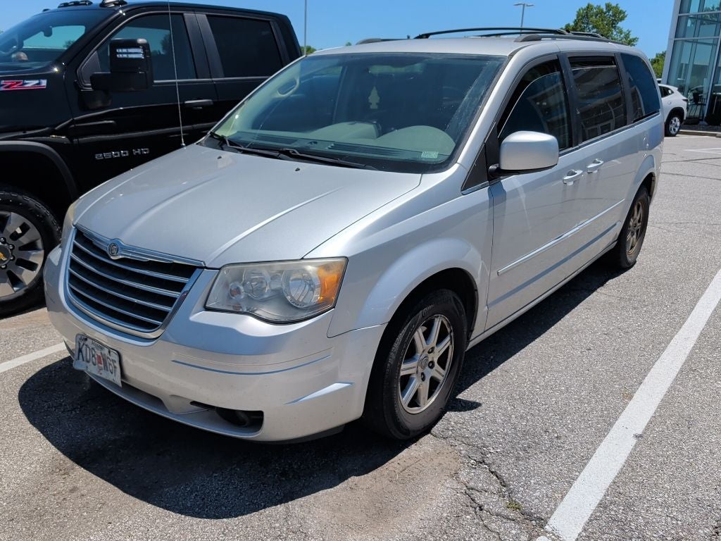 2010 Chrysler Town & Country Touring