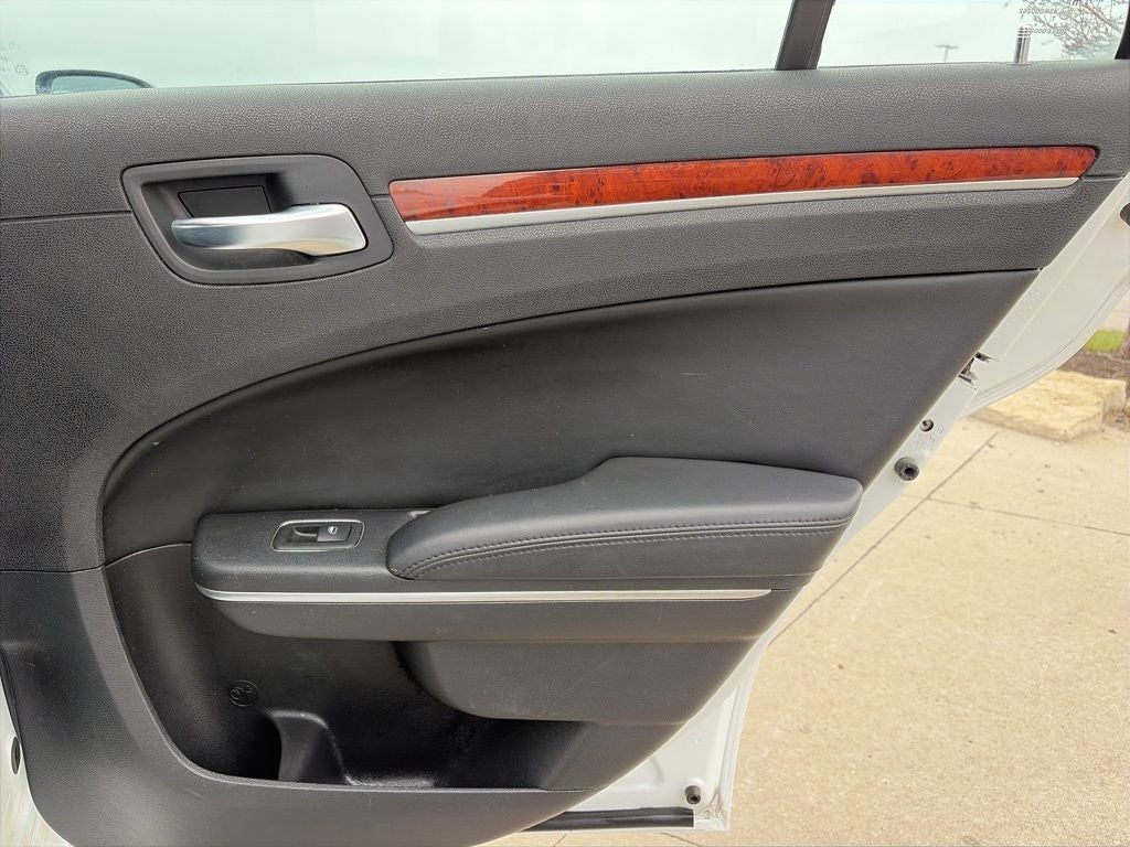 2014 Chrysler 300 Base