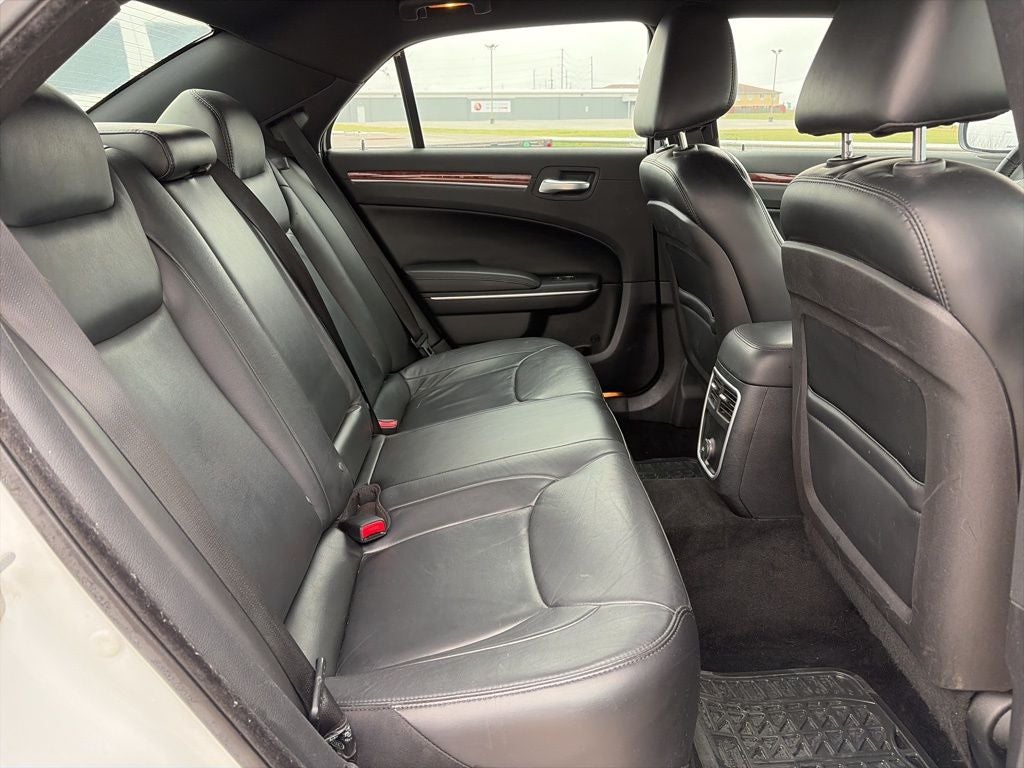 2014 Chrysler 300 Base