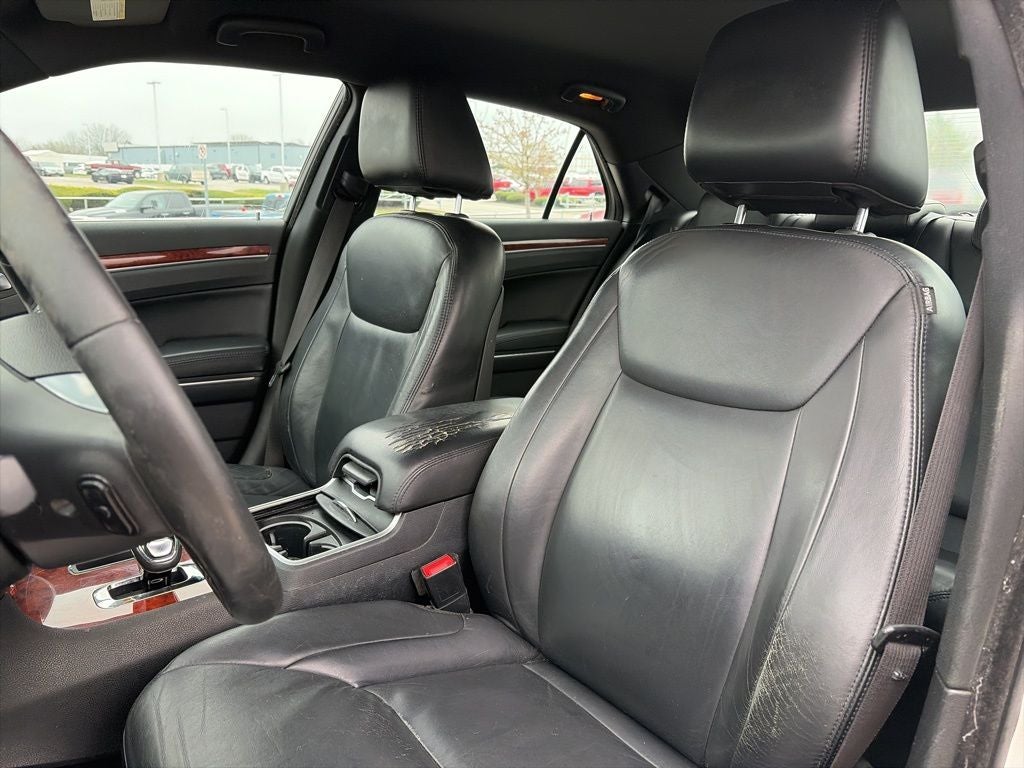 2014 Chrysler 300 Base