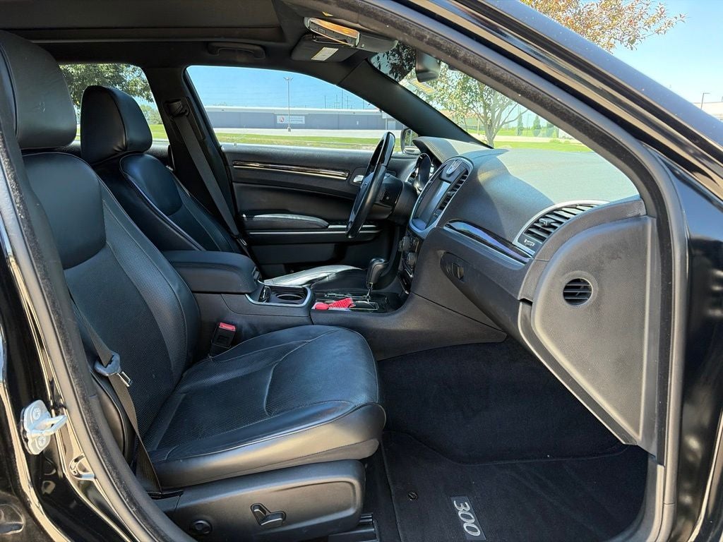 2014 Chrysler 300 C