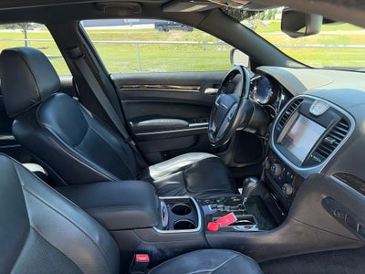 2014 Chrysler 300 C