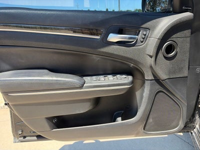 2014 Chrysler 300 C
