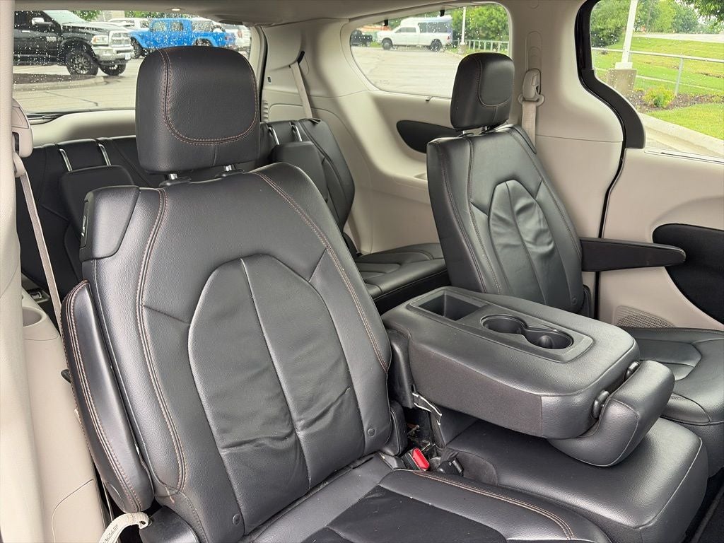 2017 Chrysler Pacifica Touring L