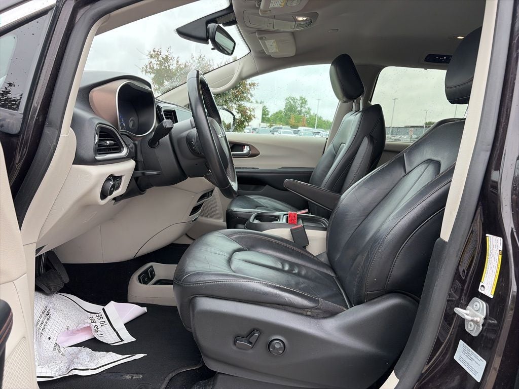 2017 Chrysler Pacifica Touring L