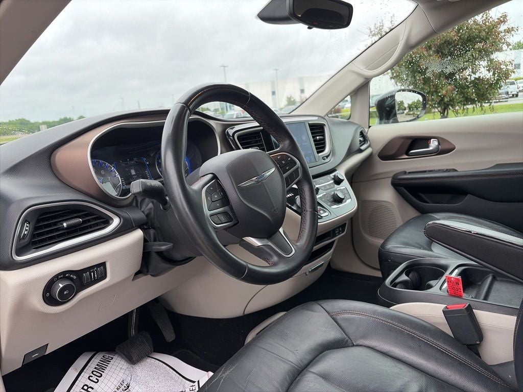 2017 Chrysler Pacifica Touring L