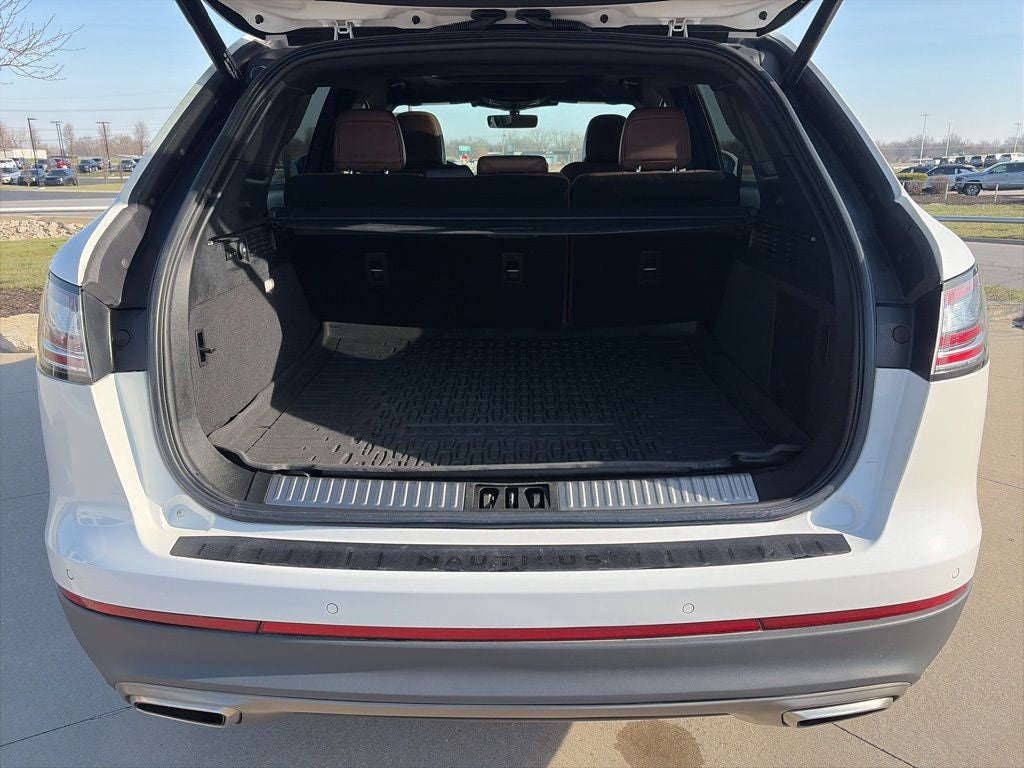 2021 Lincoln Nautilus Reserve