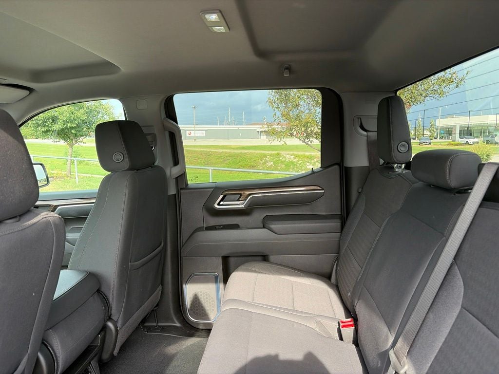 2025 Chevrolet Silverado 1500 LT