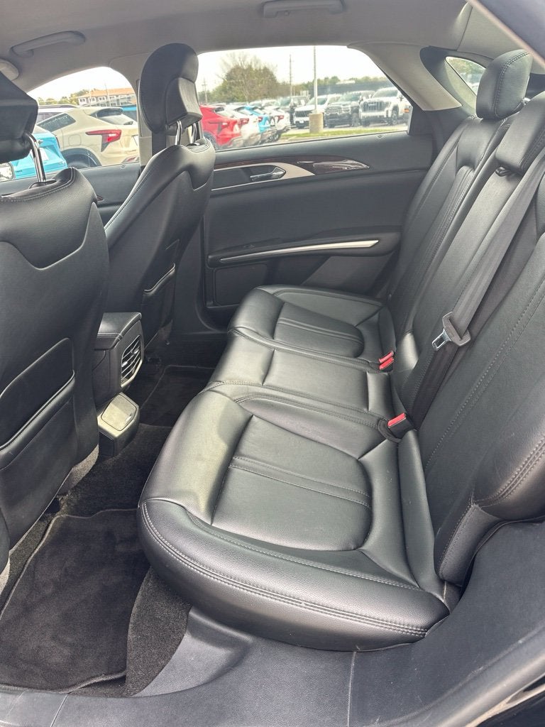 2016 Lincoln MKZ Hybrid Base