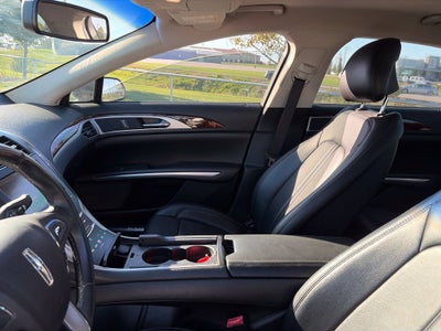 2016 Lincoln MKZ Hybrid Base