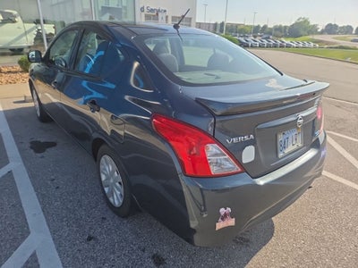 2015 Nissan Versa 1.6 S Plus