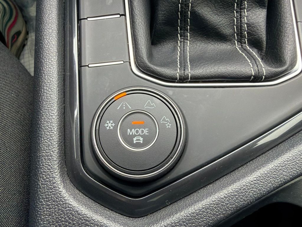 2022 Volkswagen Tiguan 2.0T SEL R-Line